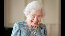 Queen Elizabeth: Himmelhohe Jubiläumsfeier mit Flugzeugen